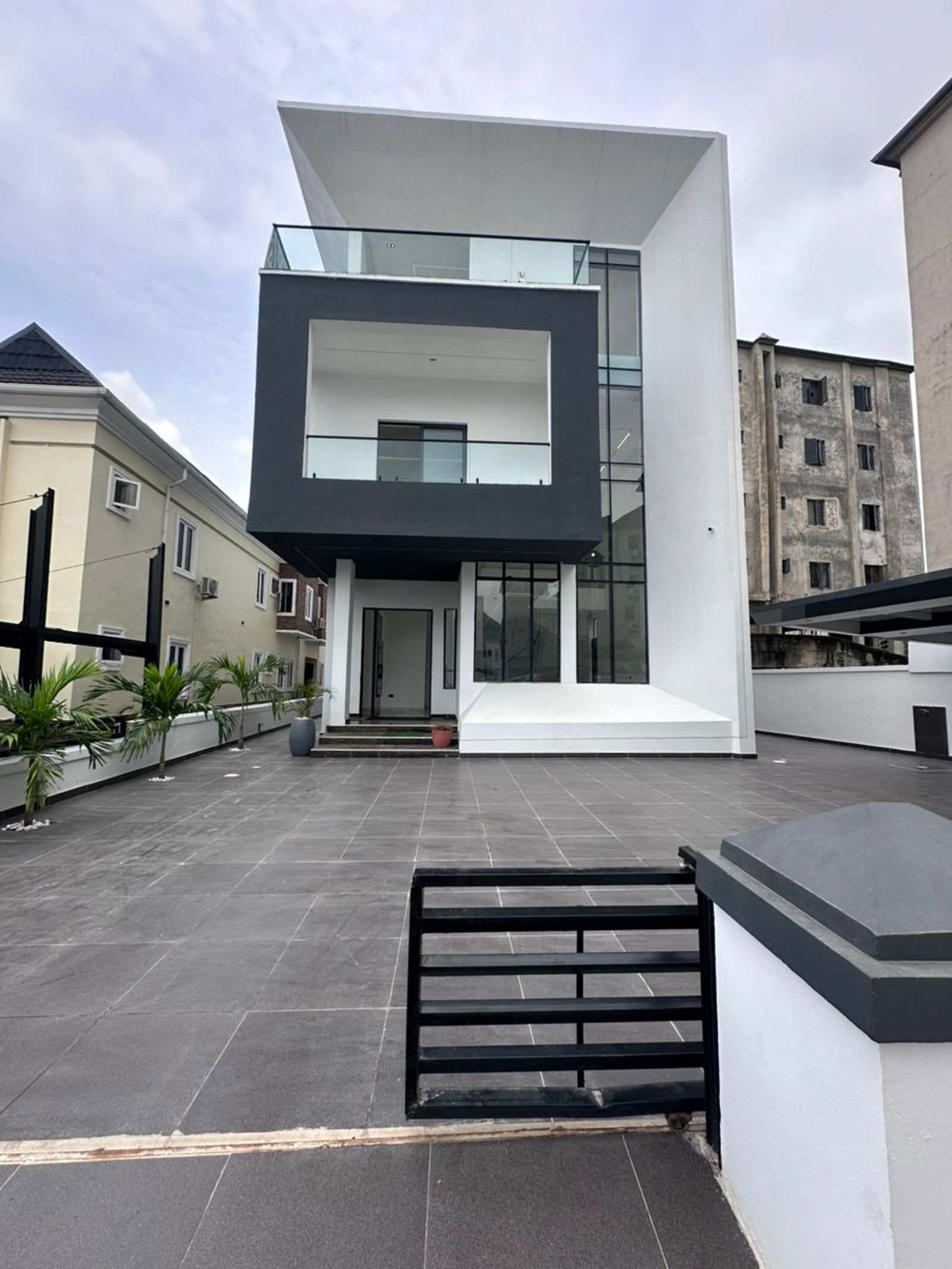 5 Bedroom Fully Detached Duplex with BQ, Swimming pool, Cinema and Gym at Ikota, Lekki, Lagos State