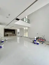LUXURY 5 BEDROOM WITH ELEVATOR - photo 2