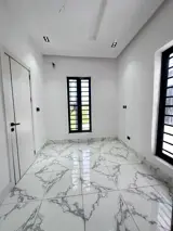 4 BEDROOM SEMI-DETACHED DUPLEX - photo 3