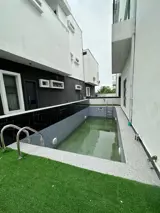 Phenomenal 5 bedroom duplex