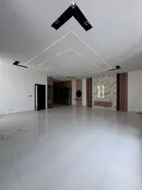 MAGNIFICENT LUXURY 5 BEDROOM DETACHED  DUPLEX - photo 4