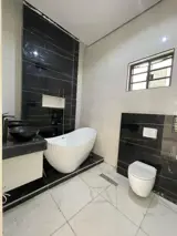 NEWLY BUILT  5 BEDROOM DUPLEX - photo 3