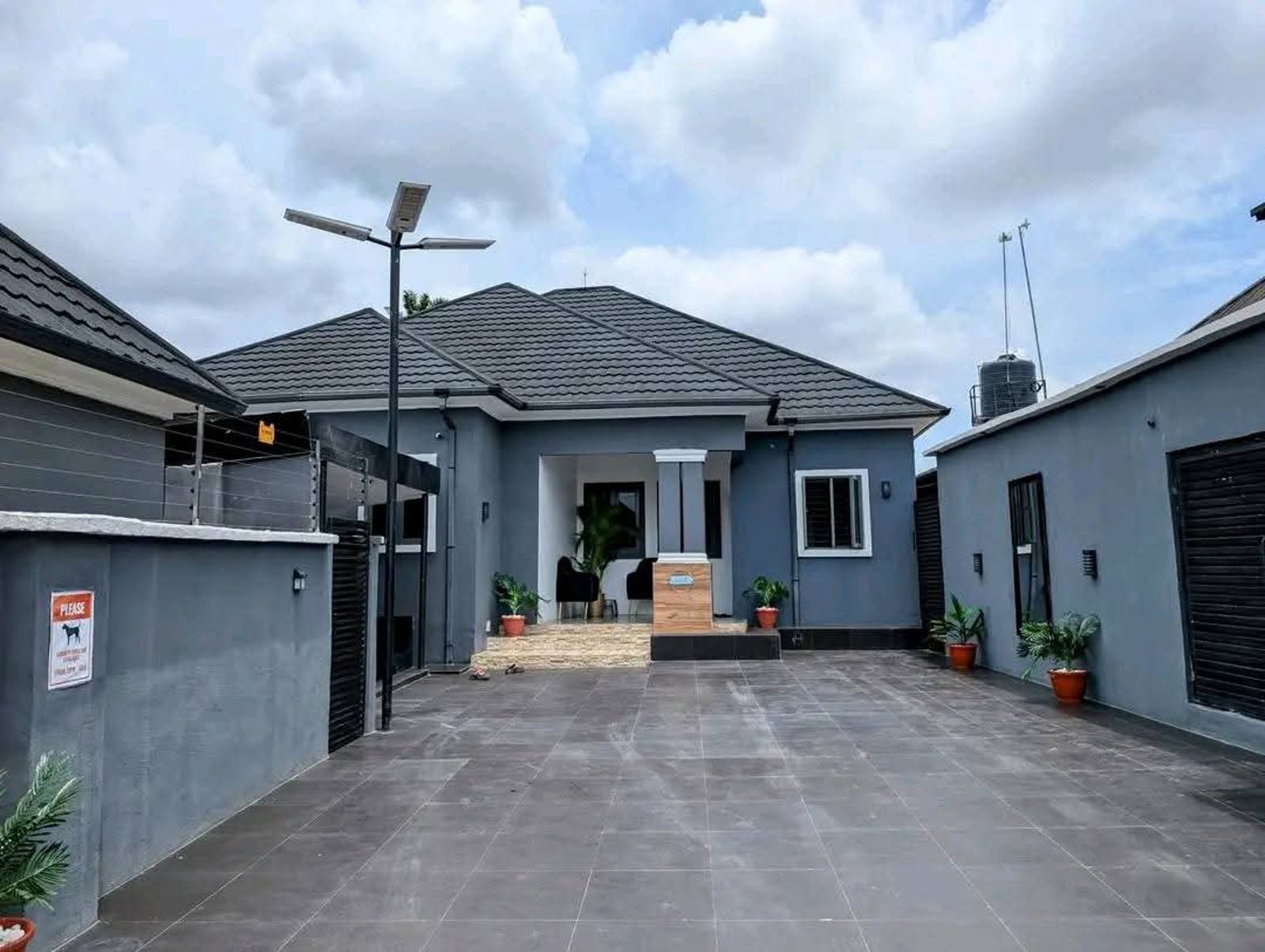 4 Bedroom Bungalow and 1 Bedroom with BQ For Sale in Uyo