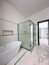 UNIQUELY-BUILT 4 BEDROOM DUPLEX - photo 4