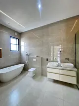 GIGANTIC SUPER SPACIOUS 5 BEDROOM DUPLEX - photo 2