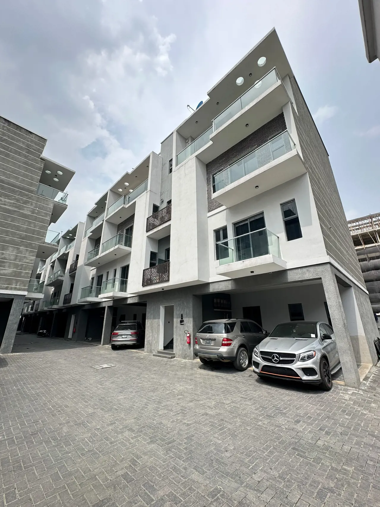 Furnished 1 Bedroom Apartment