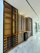 Outstanding Spacious Sophisticated 5 Bedroom - photo 3