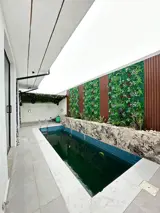 Outstanding Spacious Sophisticated 5 Bedroom