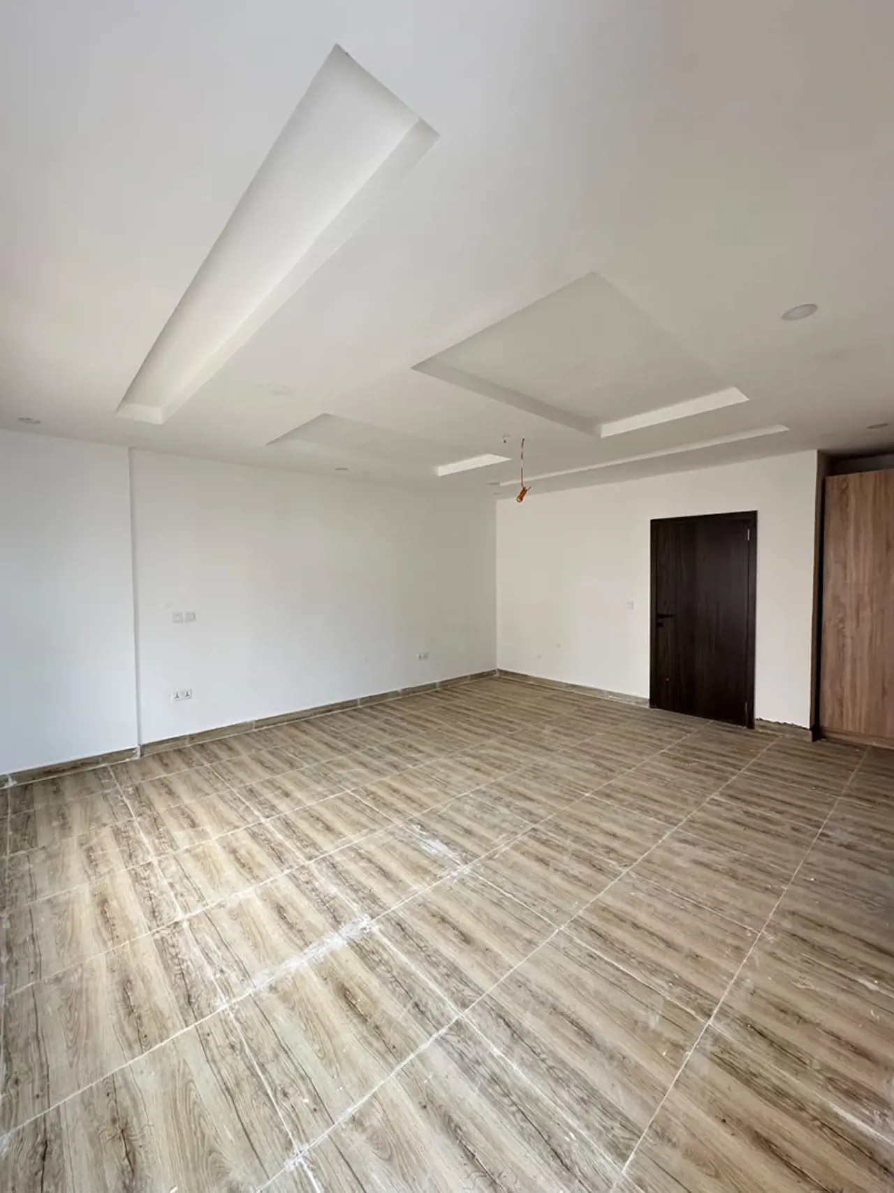 4 BEDROOM TERRACE DUPLEX