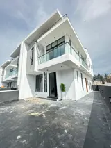 EXQUISITE LUXURY 4 BEDROOM DUPLEX WITH BQ - photo 2