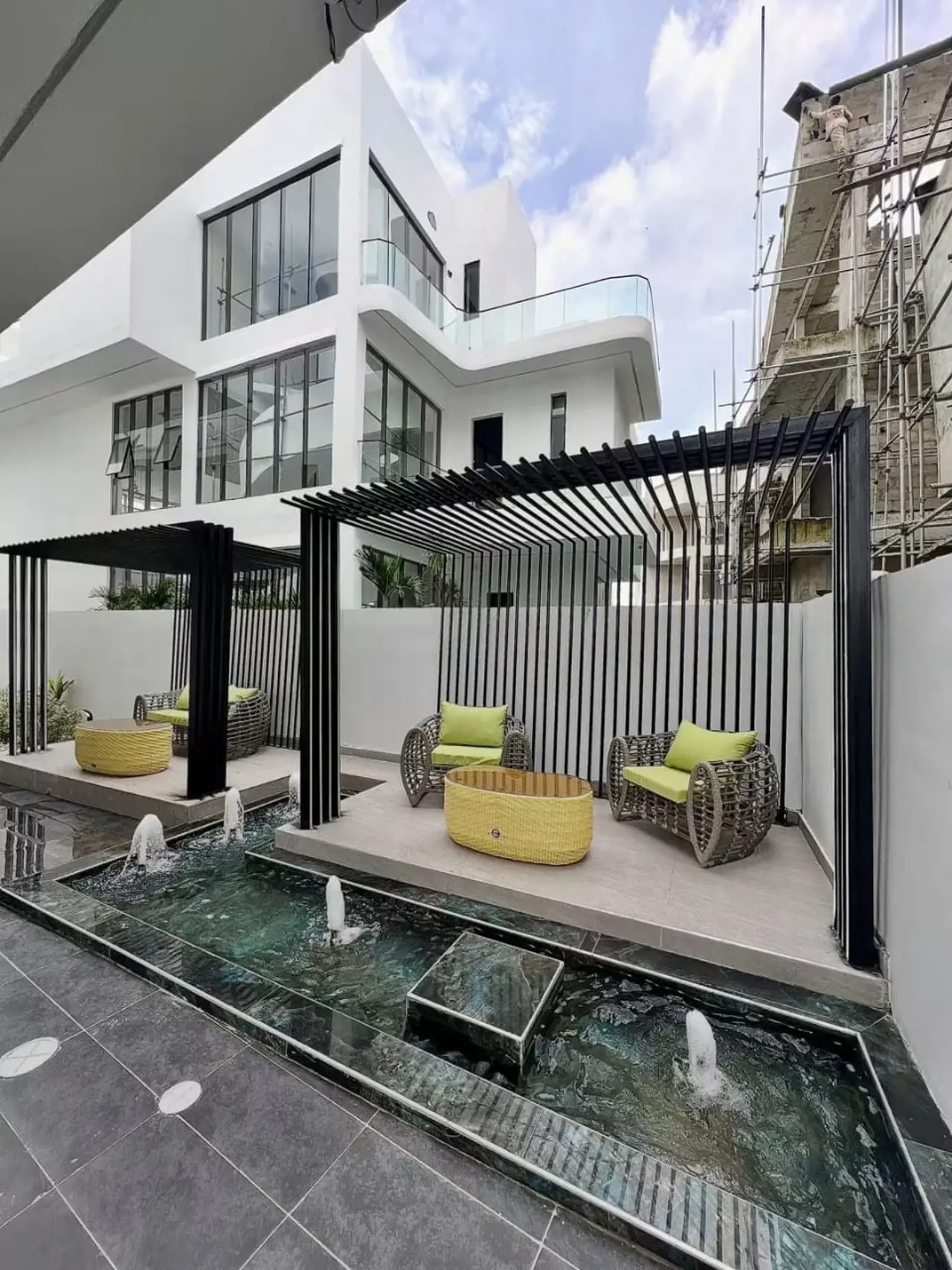 GRAND 5 BEDROOM CONTEMPORARY LUXURY LIVING IN OSAPA LONDON LEKKI