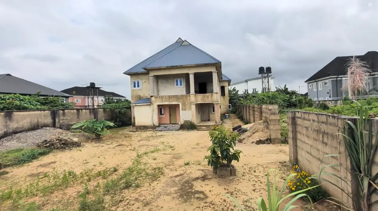 5 bedroom uncompleted duplex