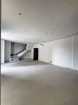 SPACIOUS 2 BEDROOM Maisonette - photo 4