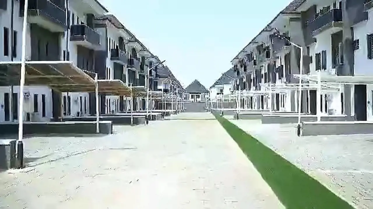 Investors Delight : 100% Returns On Investment 20 Units Of Furnished 4Bedroom Duplexes (The Best Deal)