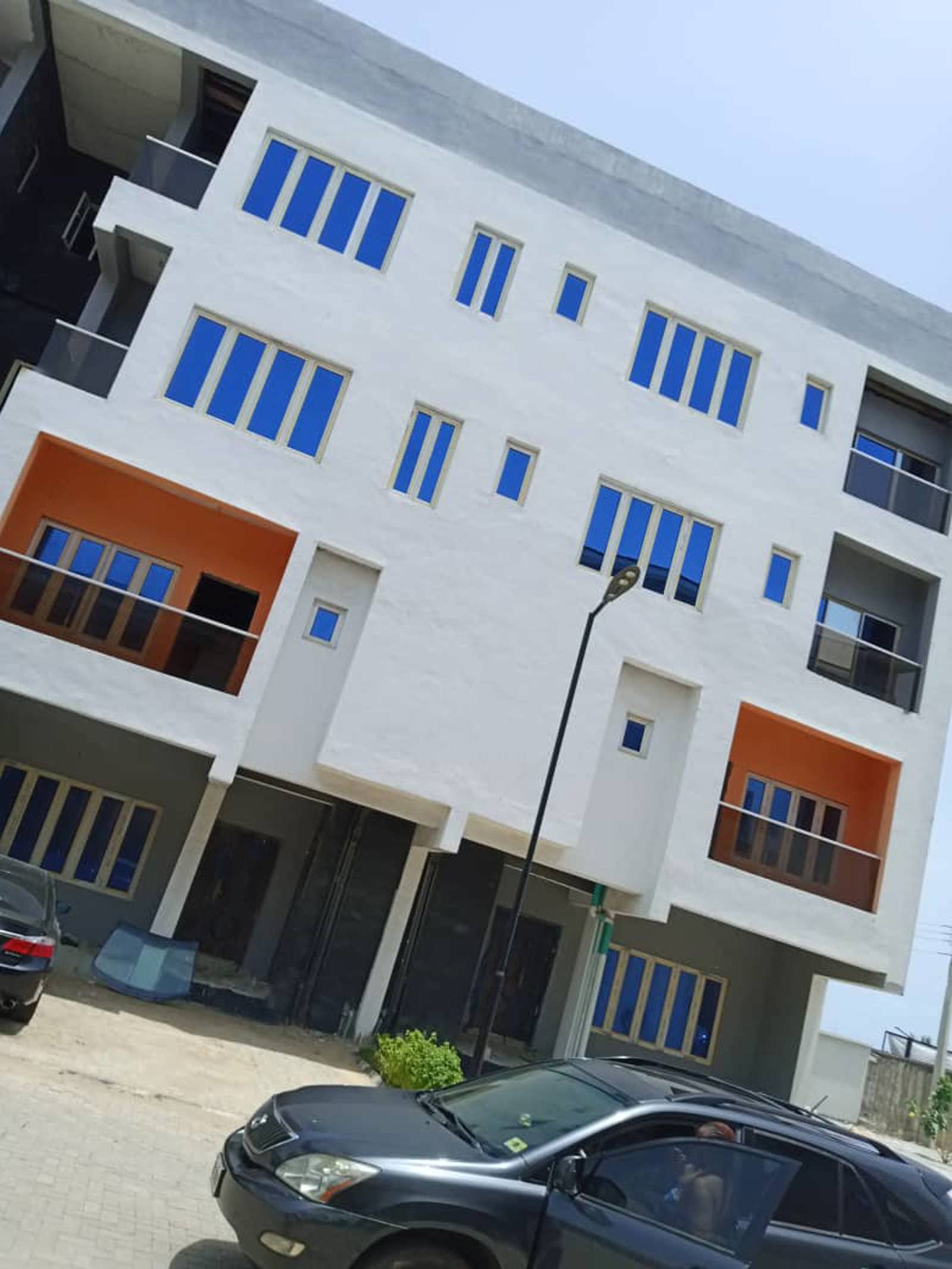 3 bedroom maisonnette