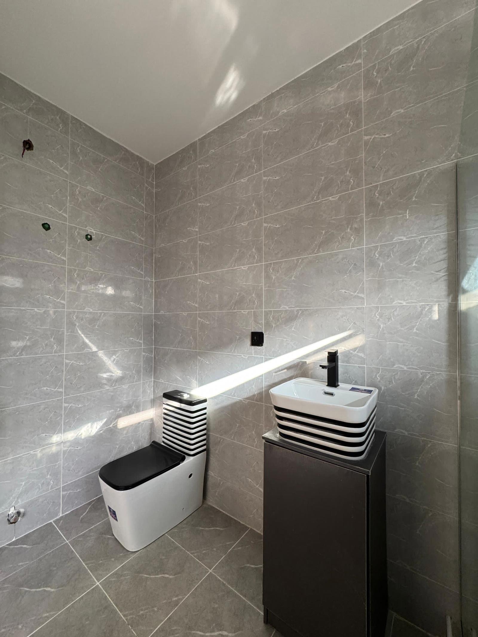 Fully Serviced 4 Bedroom Terrace with BQ