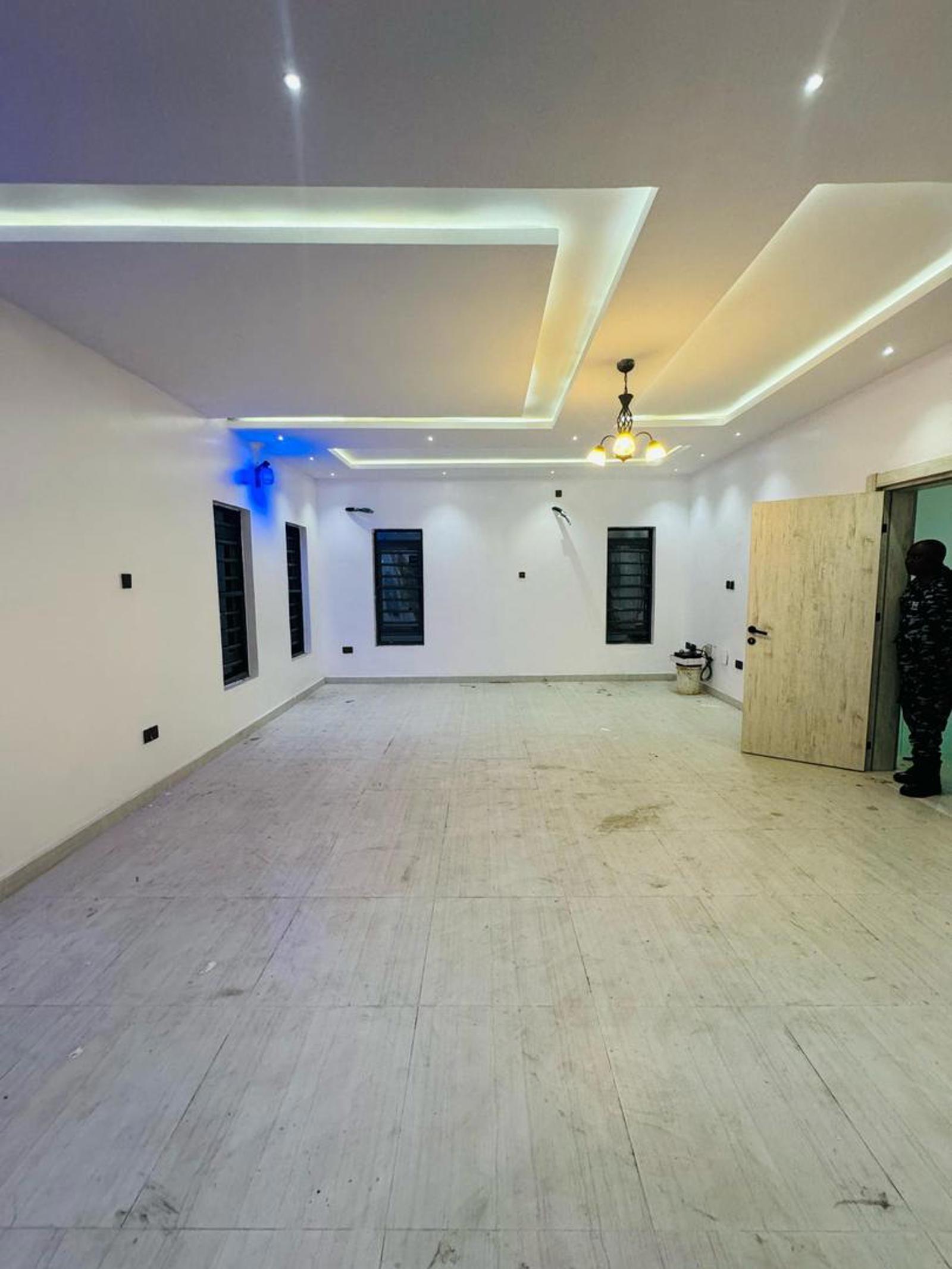 Exclusive High-End Home for Sale in Prestigious Neighborhood – Smart Luxury Living Redefined"