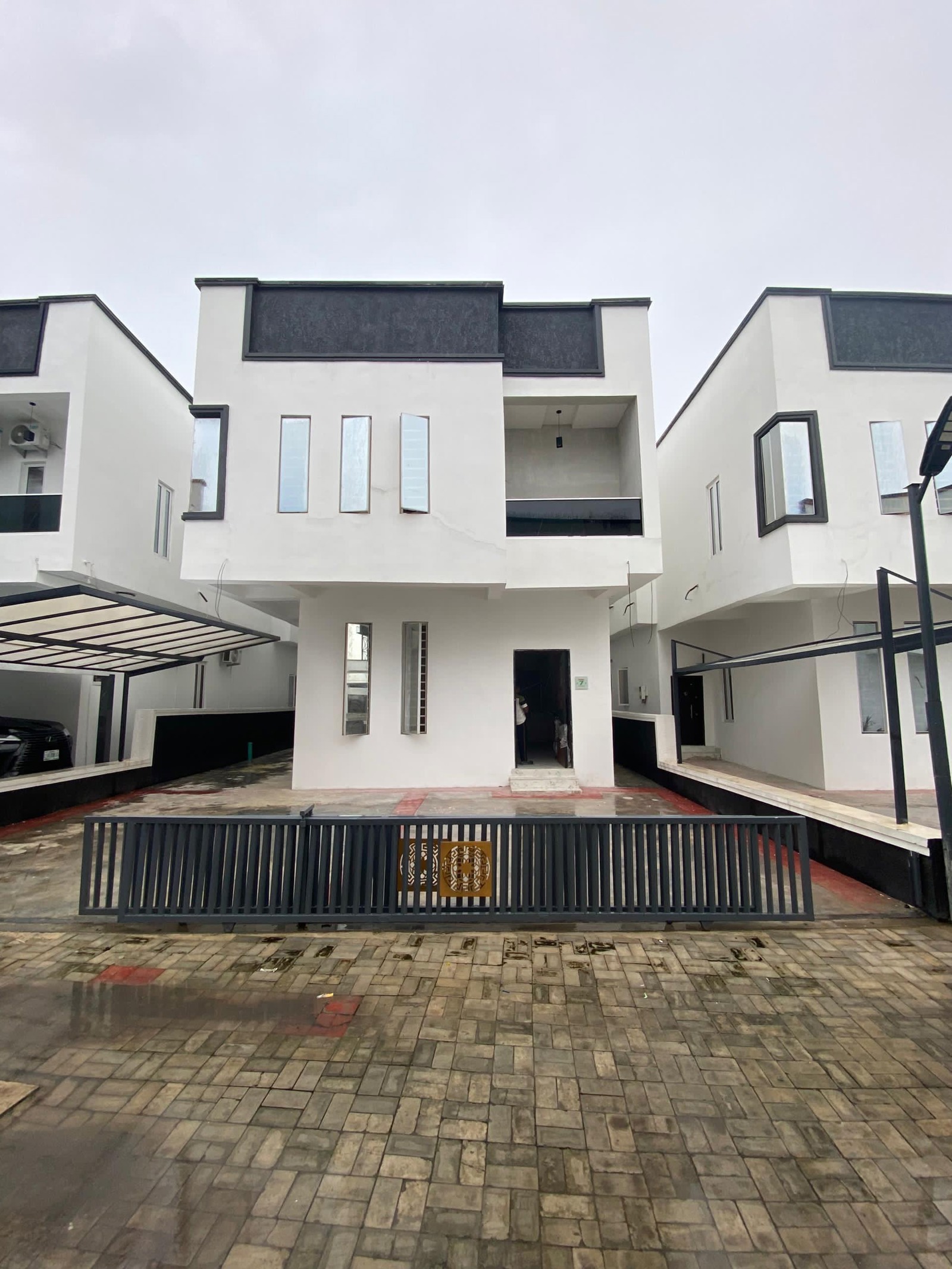 Beautiful 4Bedroom Detached duplex with pool, gym and kids play area in Prime location .IKOTA lekki lagos