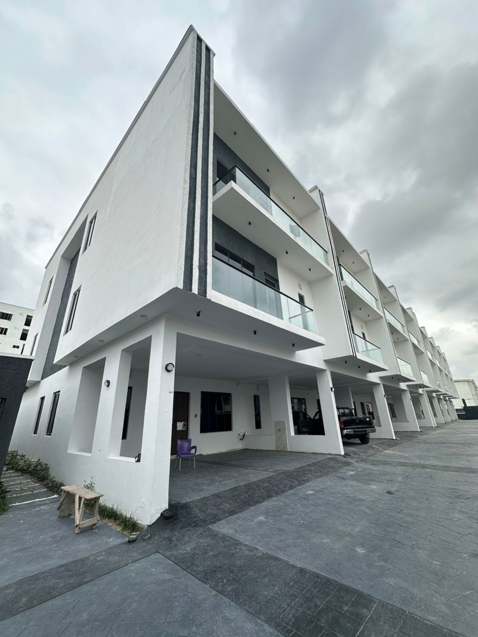 4 BEDROOM TERRACE DUPLEX WITH BQ IKATE LEKKI LAGOS