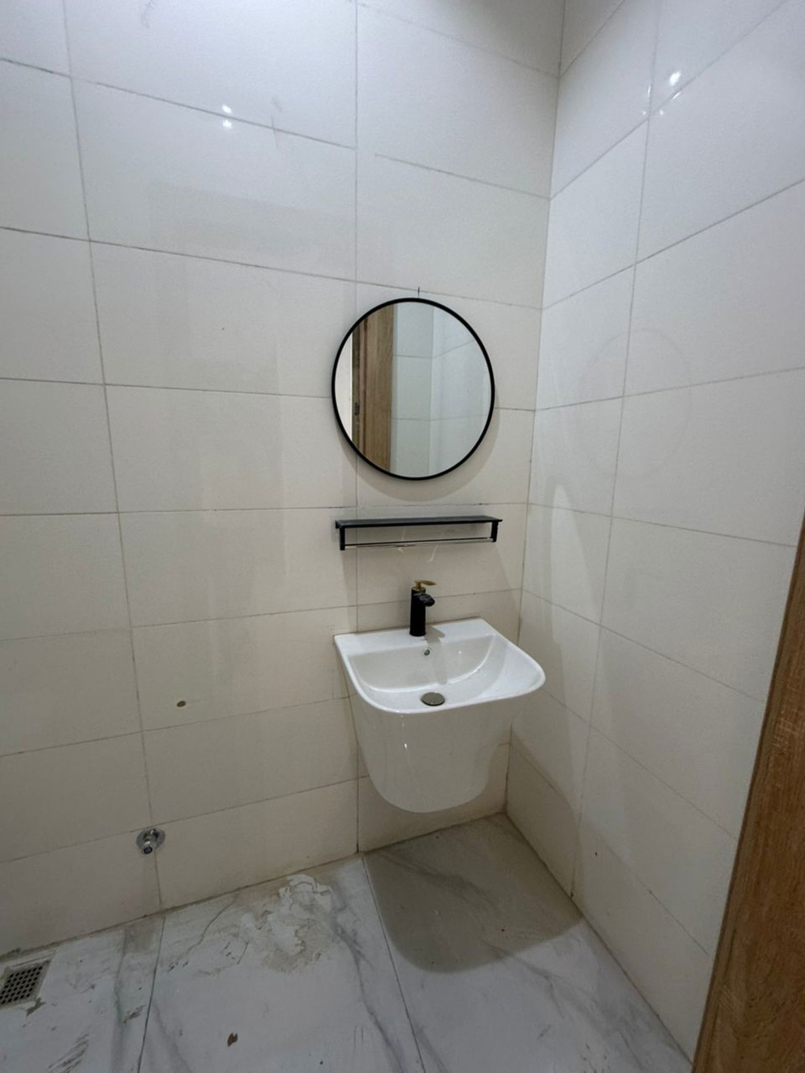 2 BEDROOM APARTMENT WITH BQ LEKKI PHASE ONE LAGOS