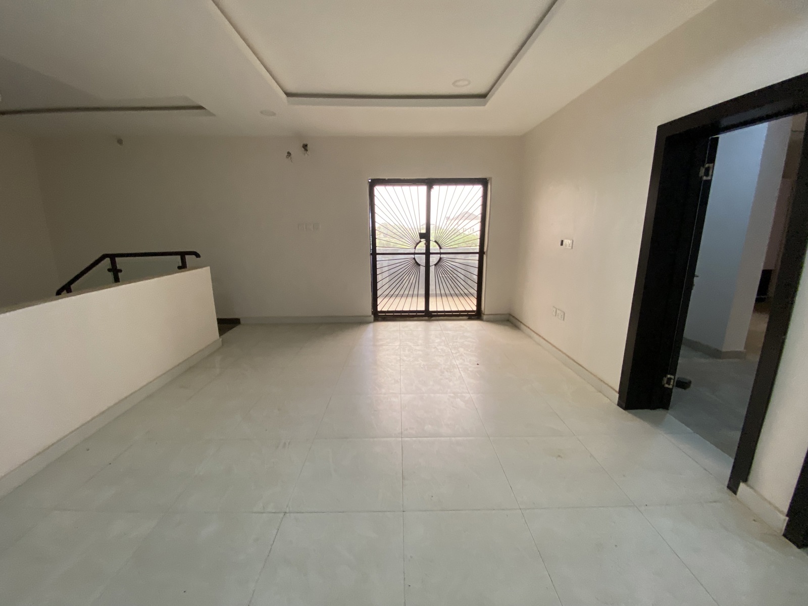 4bedroom semi detached house