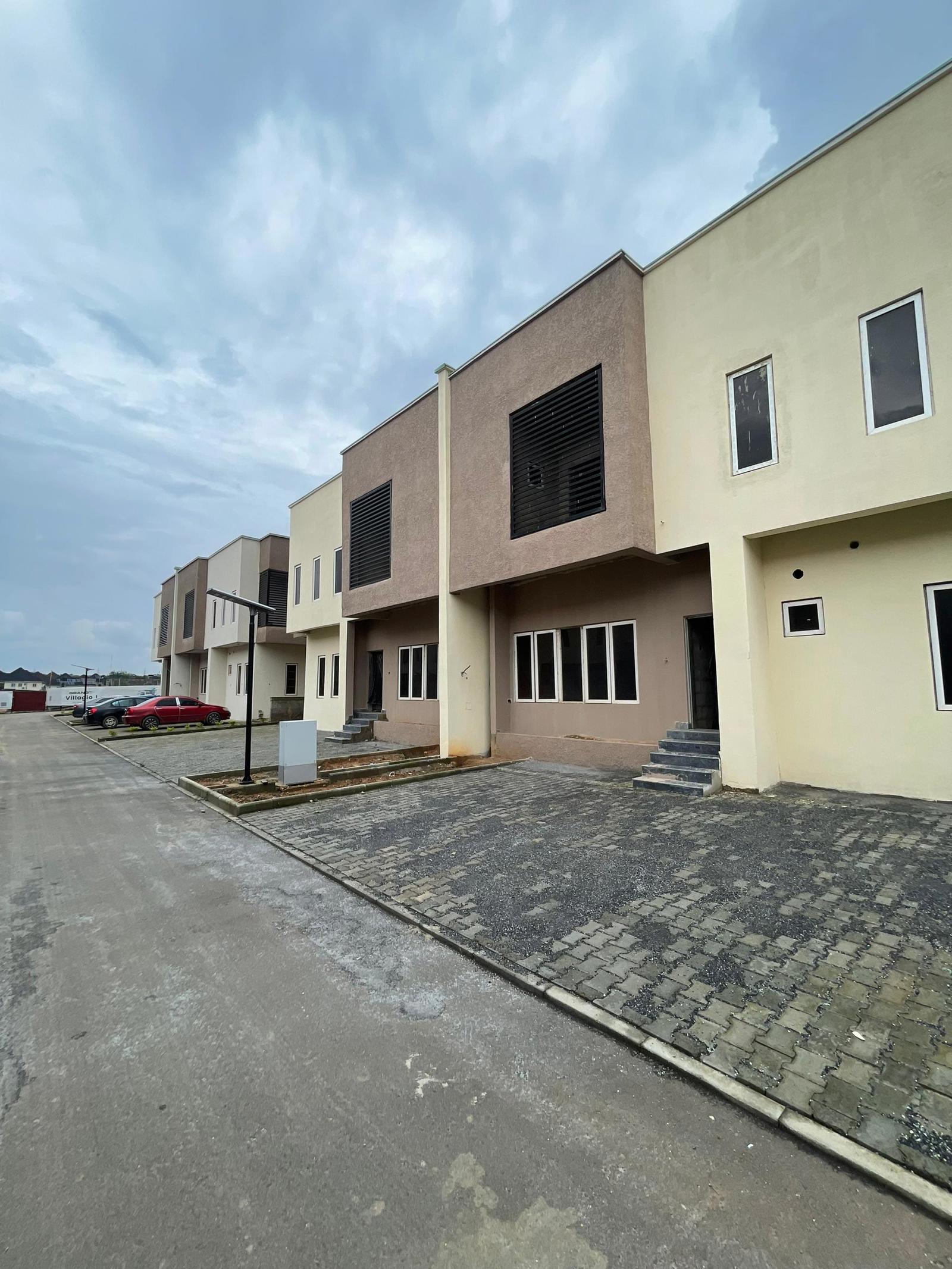 Five (5) bedroom semi-detached duplex for sale | Kukwaba District Abuja