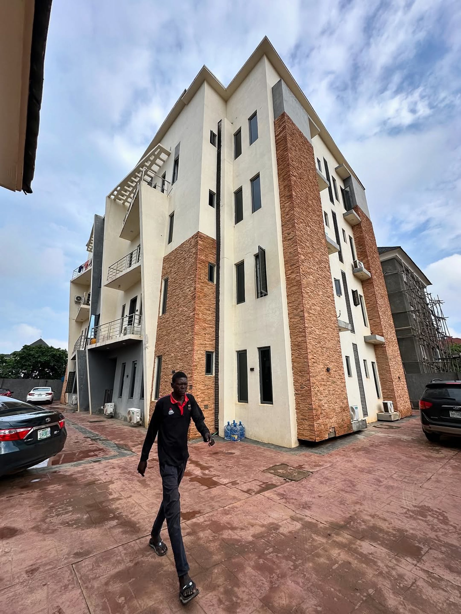 NEW 2 BEDROOM APARTMENT FOR SALE IN JAHI ABUJA