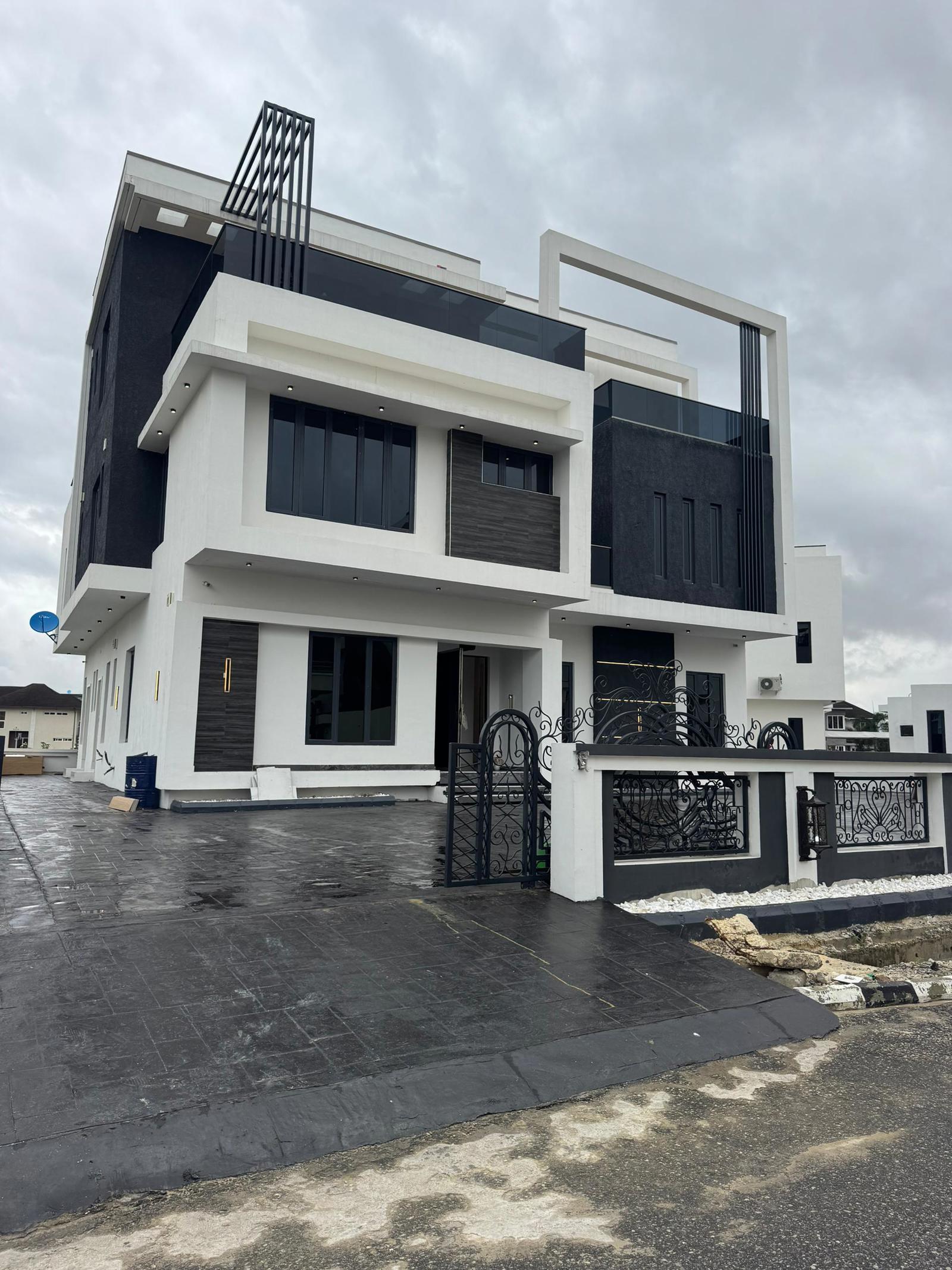 Gigantic 5 bedroom detached duplex with spacious en-suite rooms ,open roof terrace, private elevator,L shaped swimming pool, private cinema ,BQ within a highly sought after estate