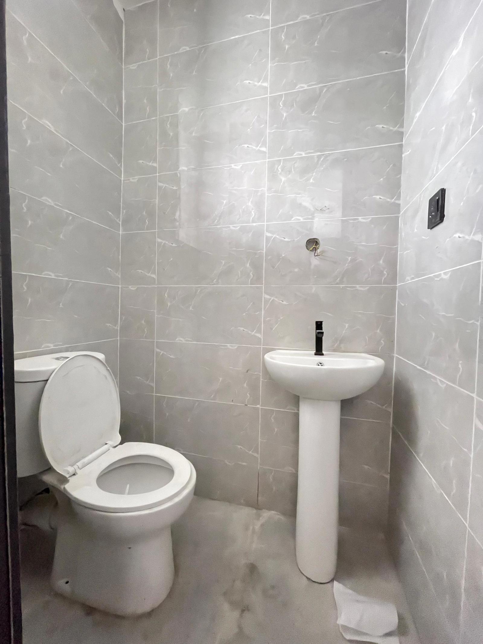 4 BEDROOM TERRACE DUPLEX