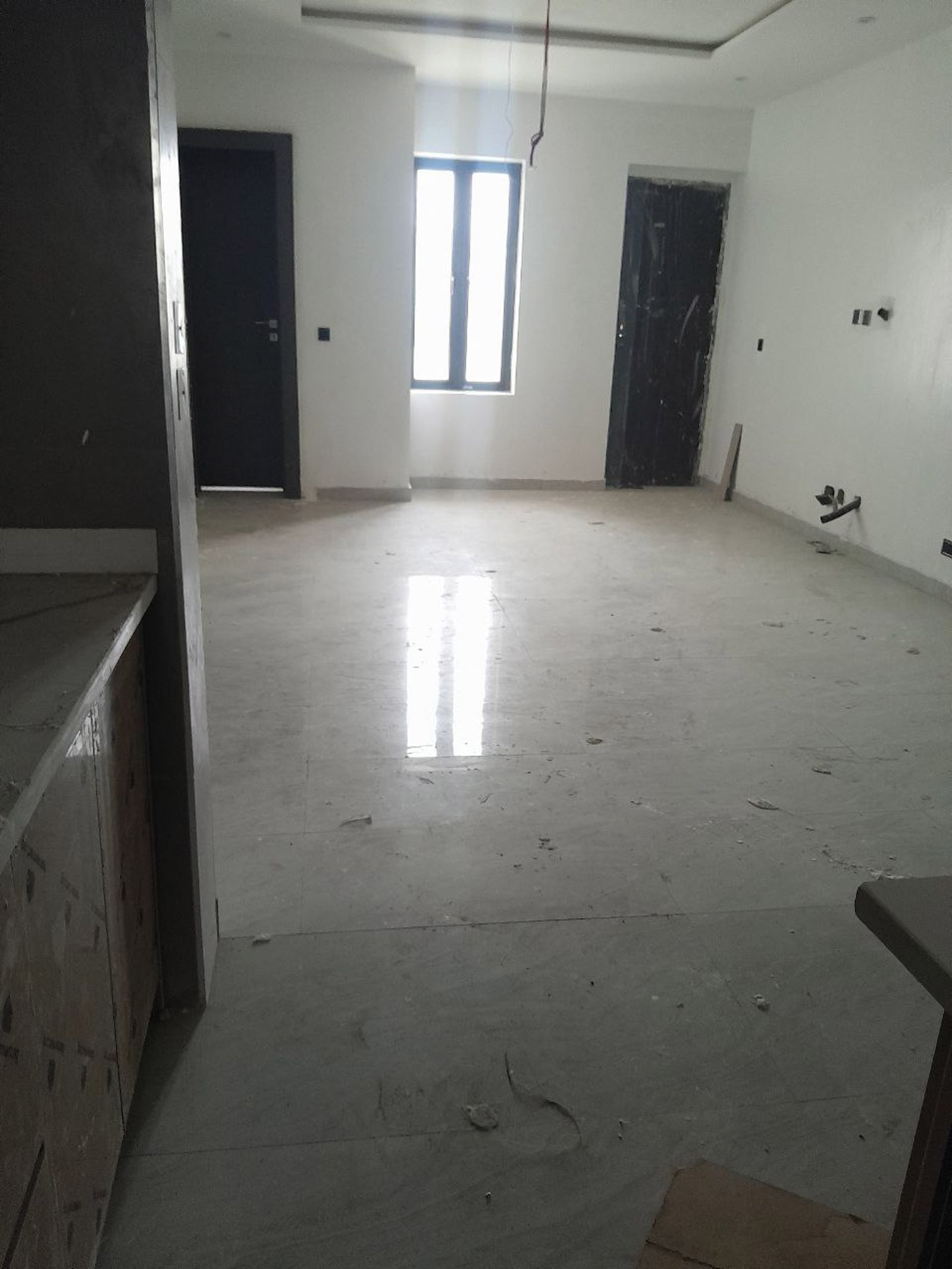 “Move-In Ready 2-Bedroom Apartment in Prime Location”