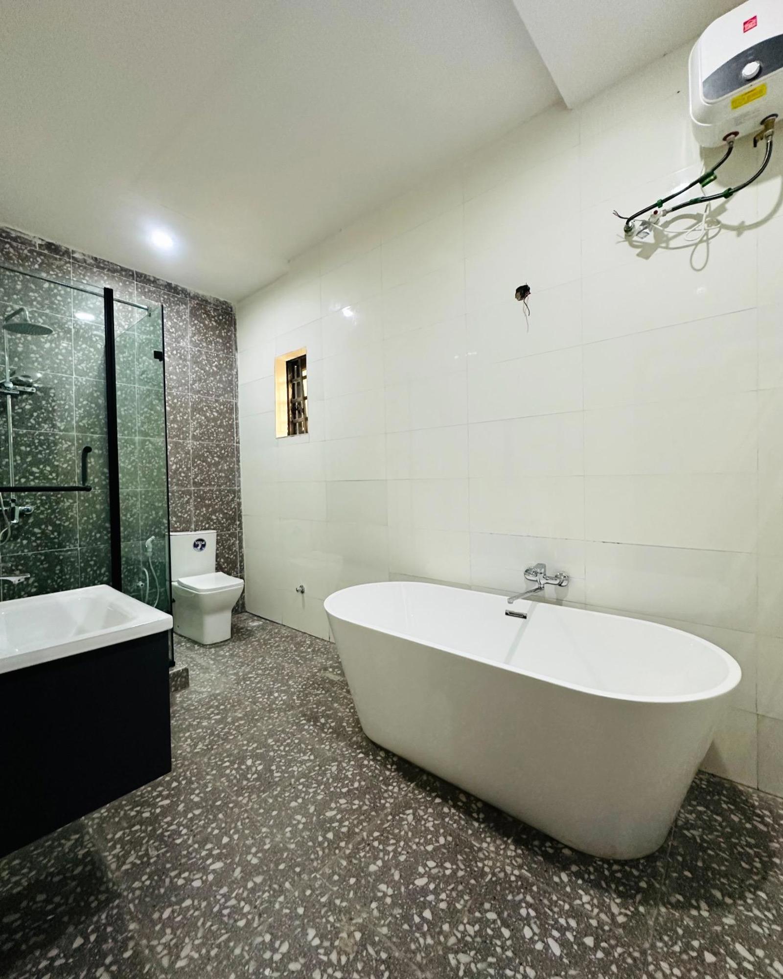 4 BEDROOM TERRACE DUPLEX