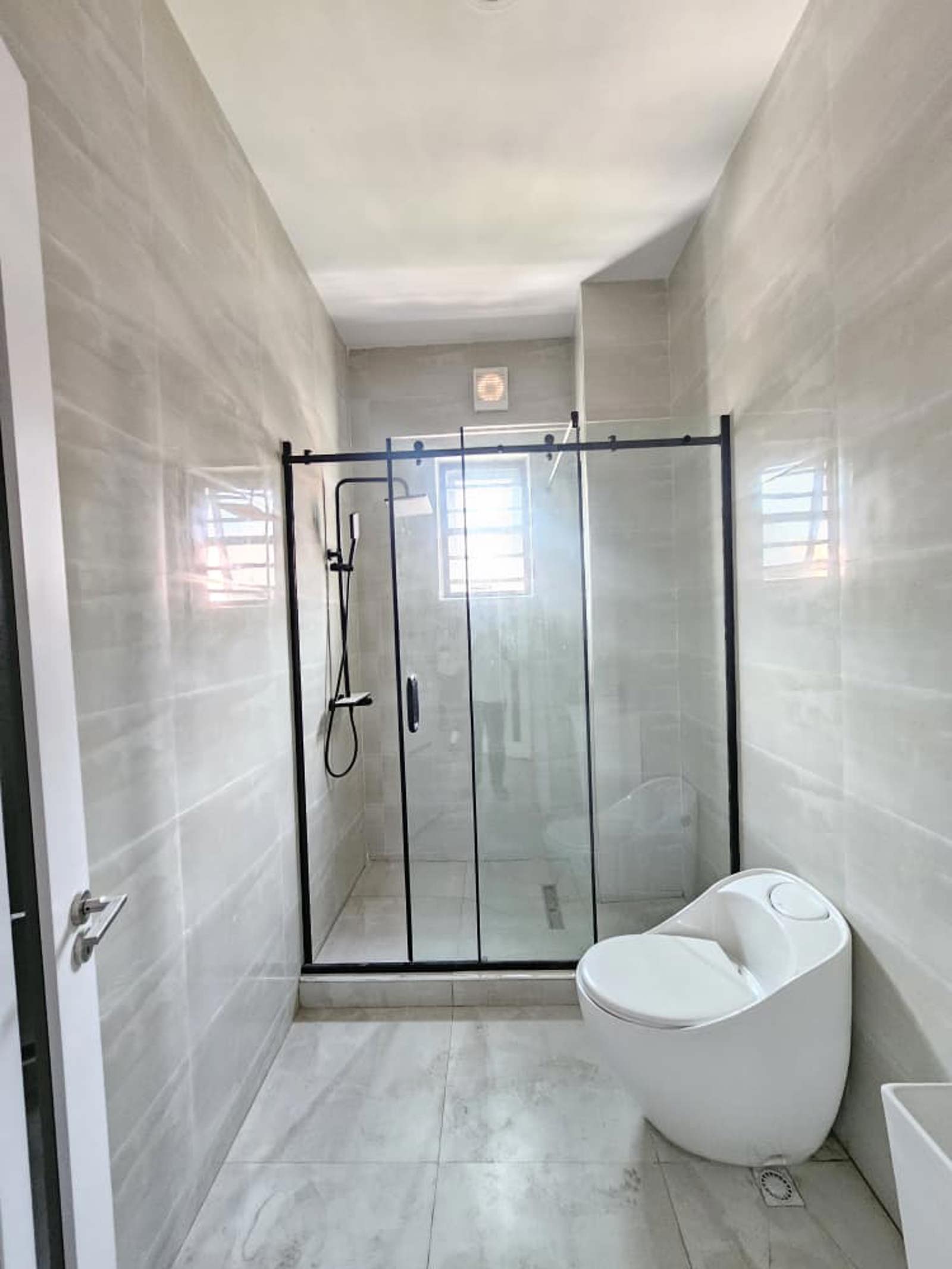Standard Luxury Spacious 4 Bedroom Terrace Duplex