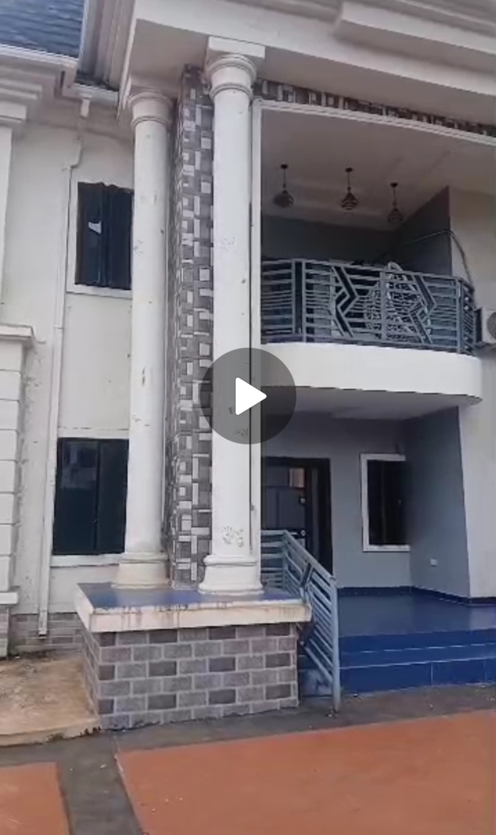 6 BEDROOM DUPLEX