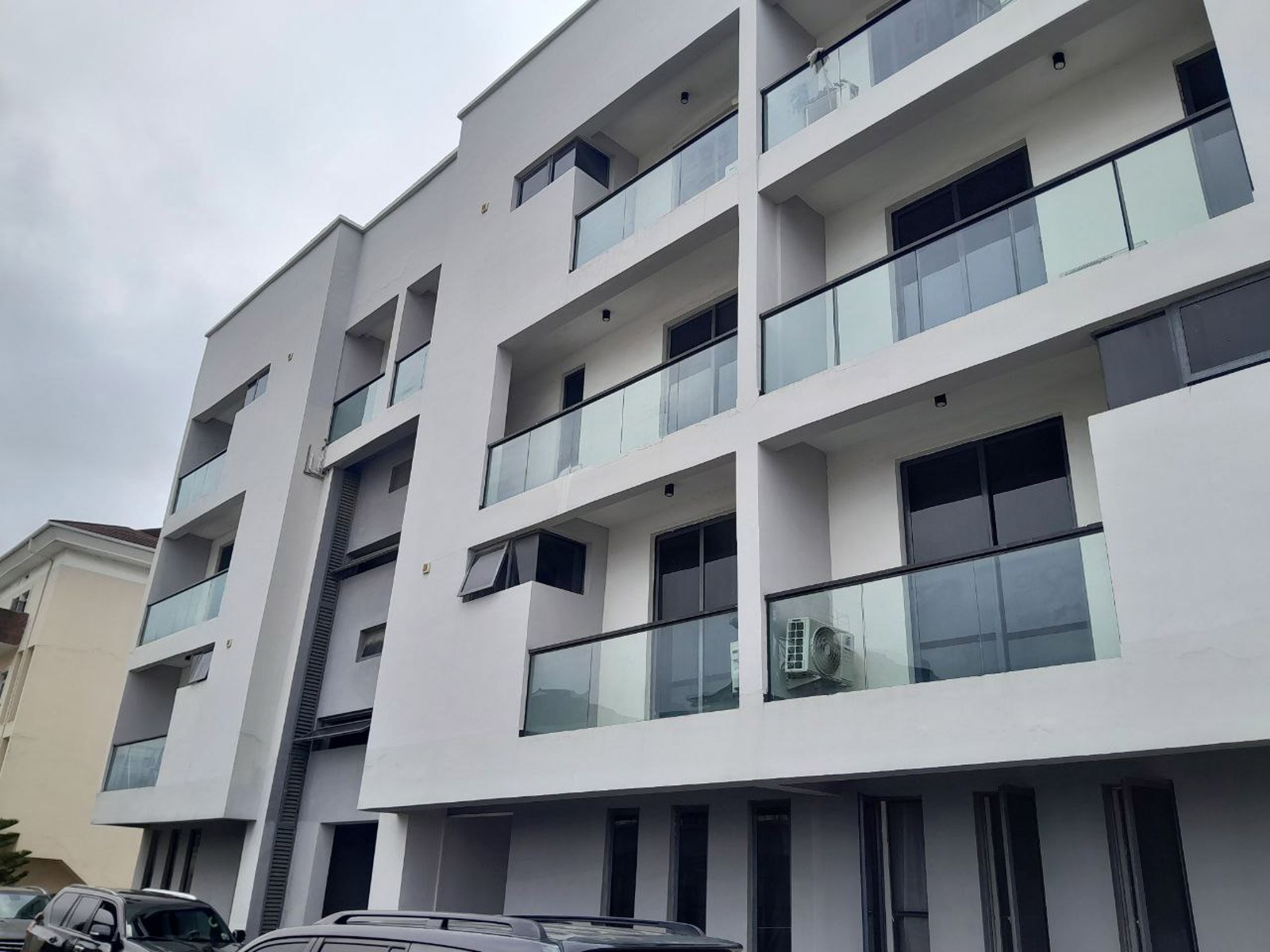 Tastefully Finished 5 Bedroom Maisonette With a Room BQ