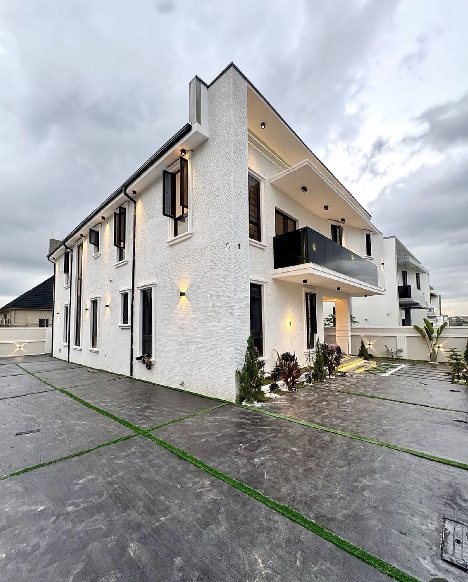 5-Bedroom Contemporary Detached Duplex
