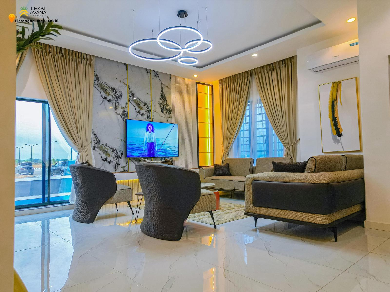 Elegant 3/4 Bedrooms Bungalows Designed for Modern Living with a pool option - Off-Plan
