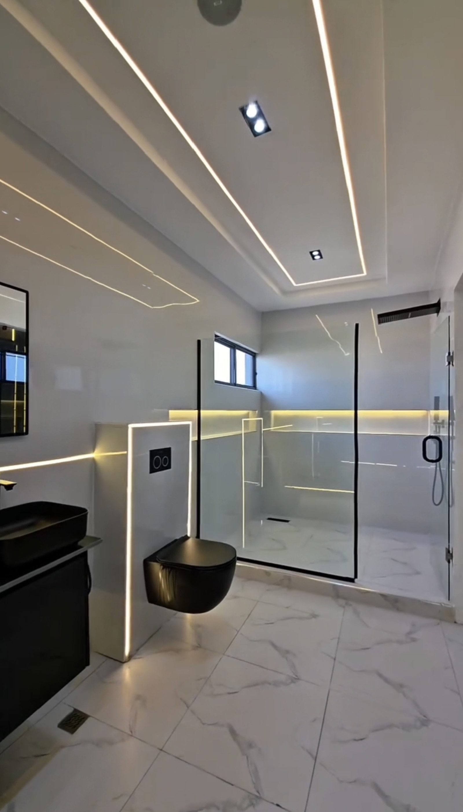 5 Bedroom Fully Detached Duplex