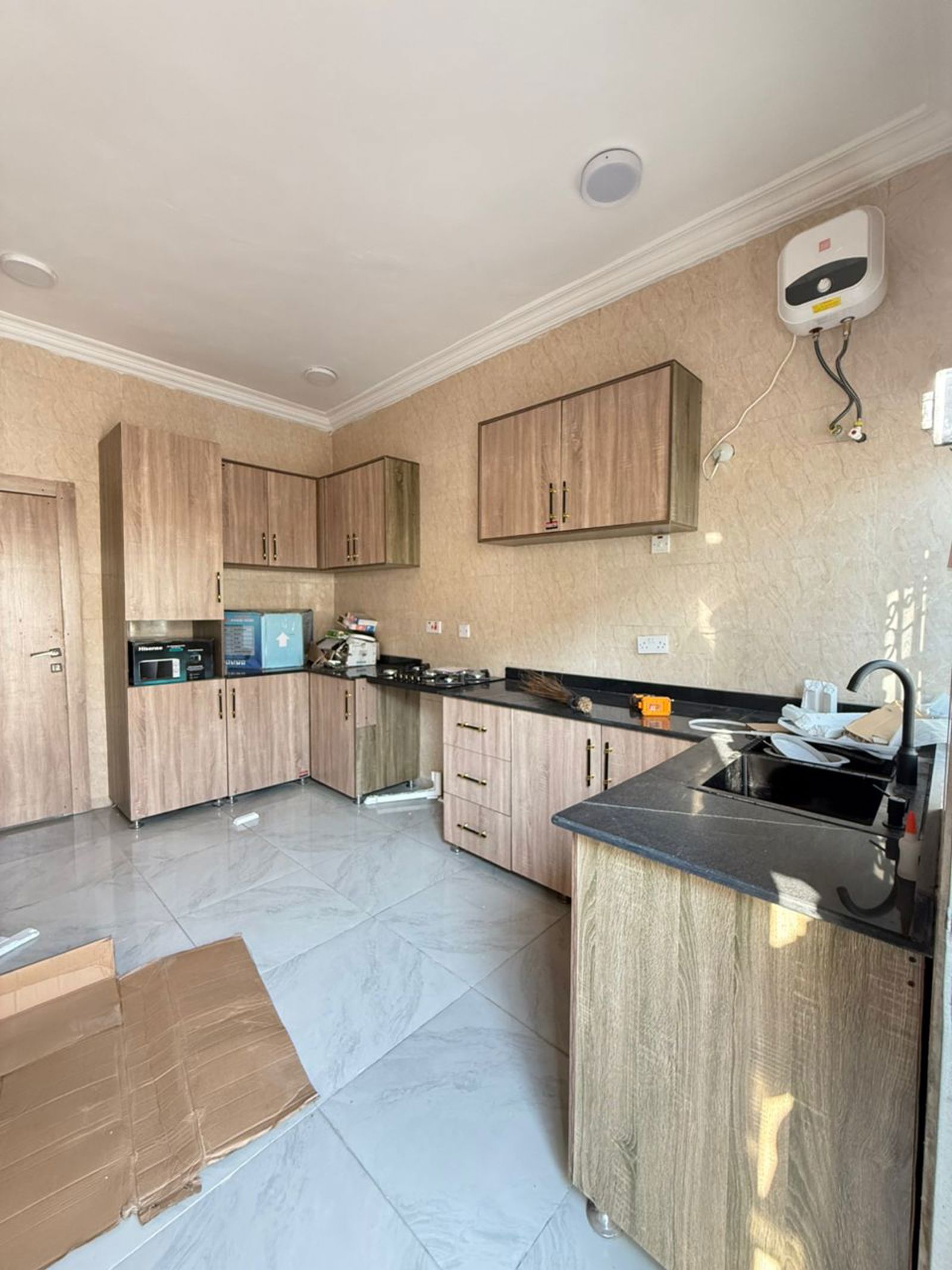 VERY GOOD DEAL 2 UNITS 4 BEDROOM DUPLEX WITH BQ