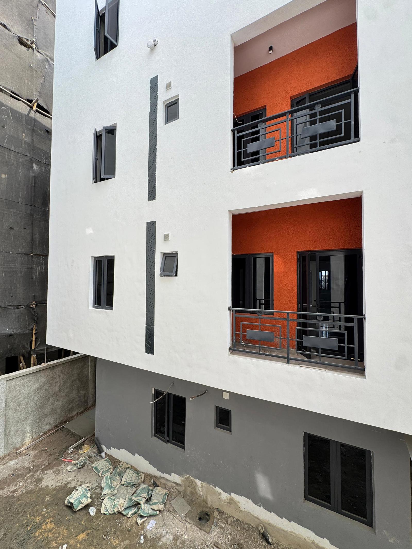 LUXURY 2 & 3 BEDROOM APARTMENT WITH BQ