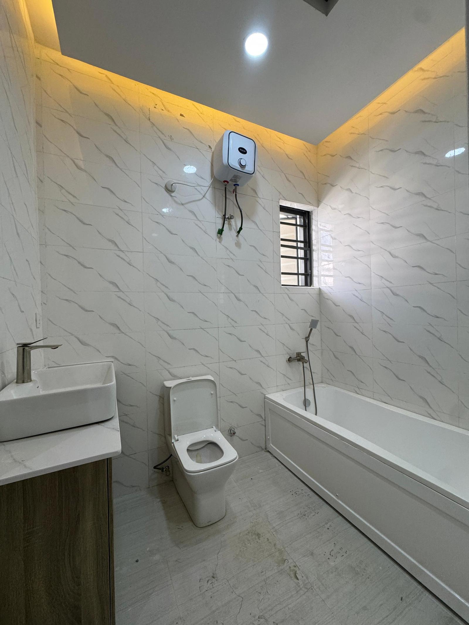 SET WITHIN UPSCALE AJAH 4 BEDROOM TERRACE DUPLEX