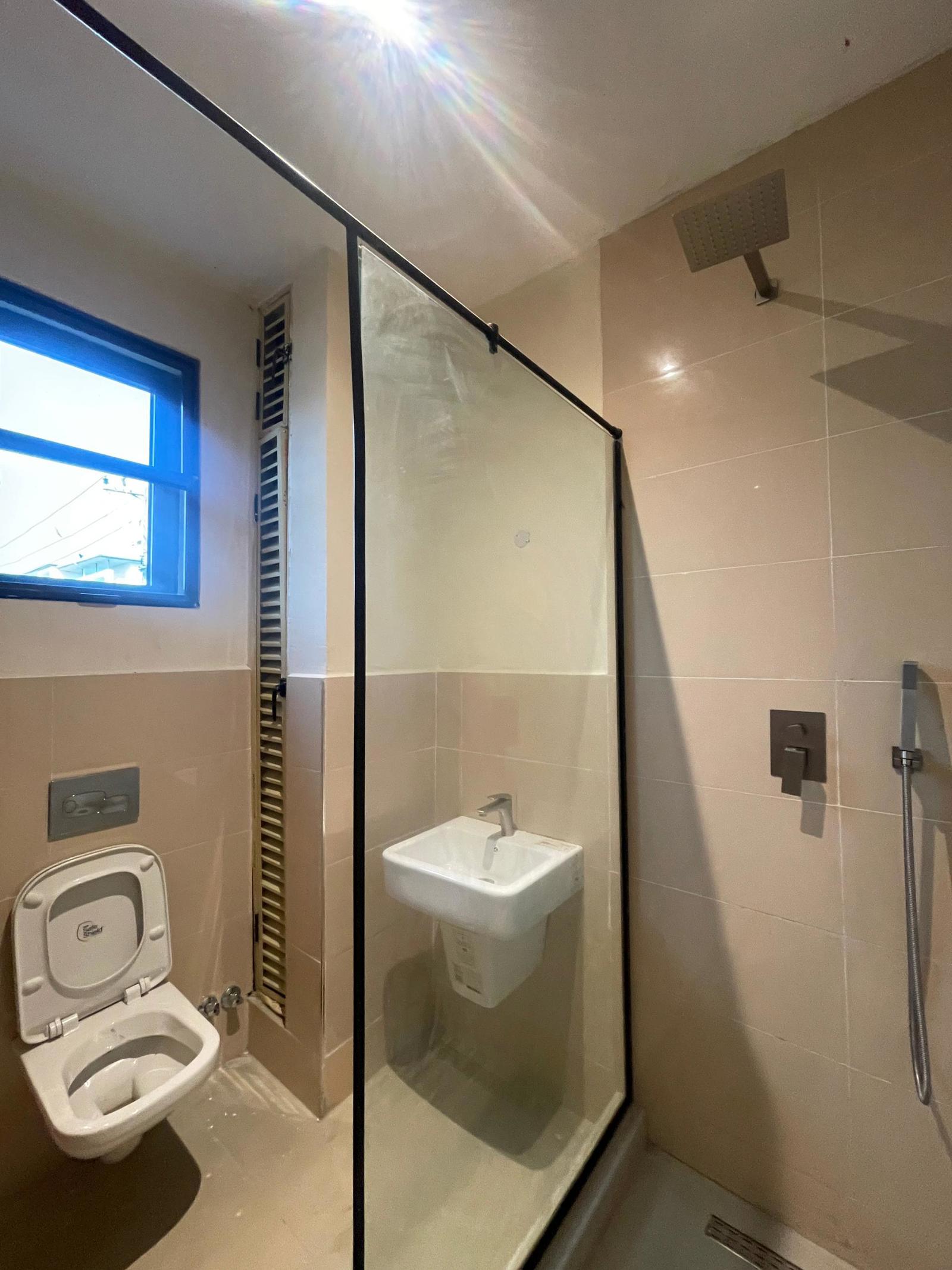 3 BEDROOM APARTMENT WITH A BQ, ELEVATORS, POOL AND GYM