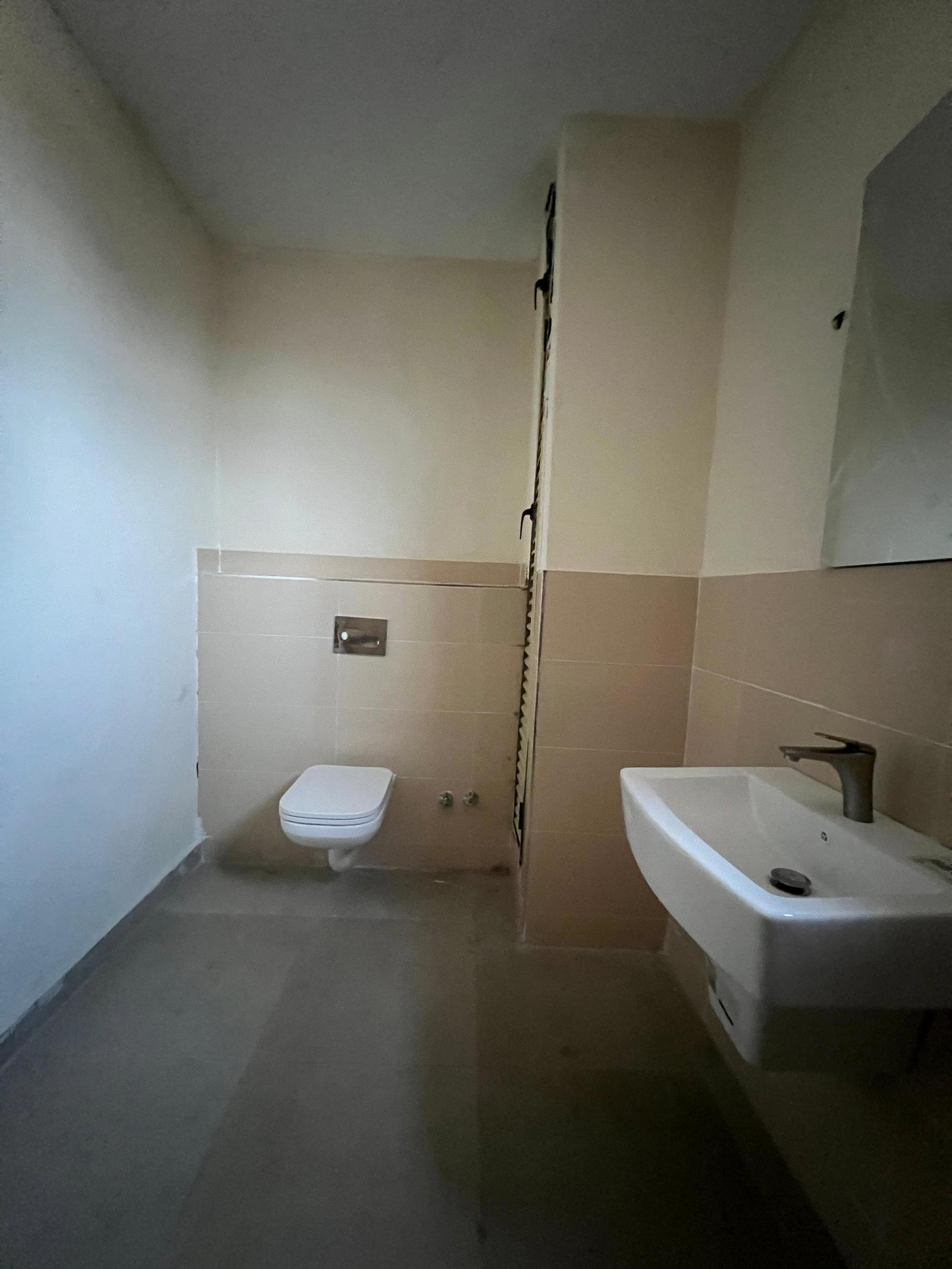 LUXURY 2 & 3 BEDROOM APARTMENT