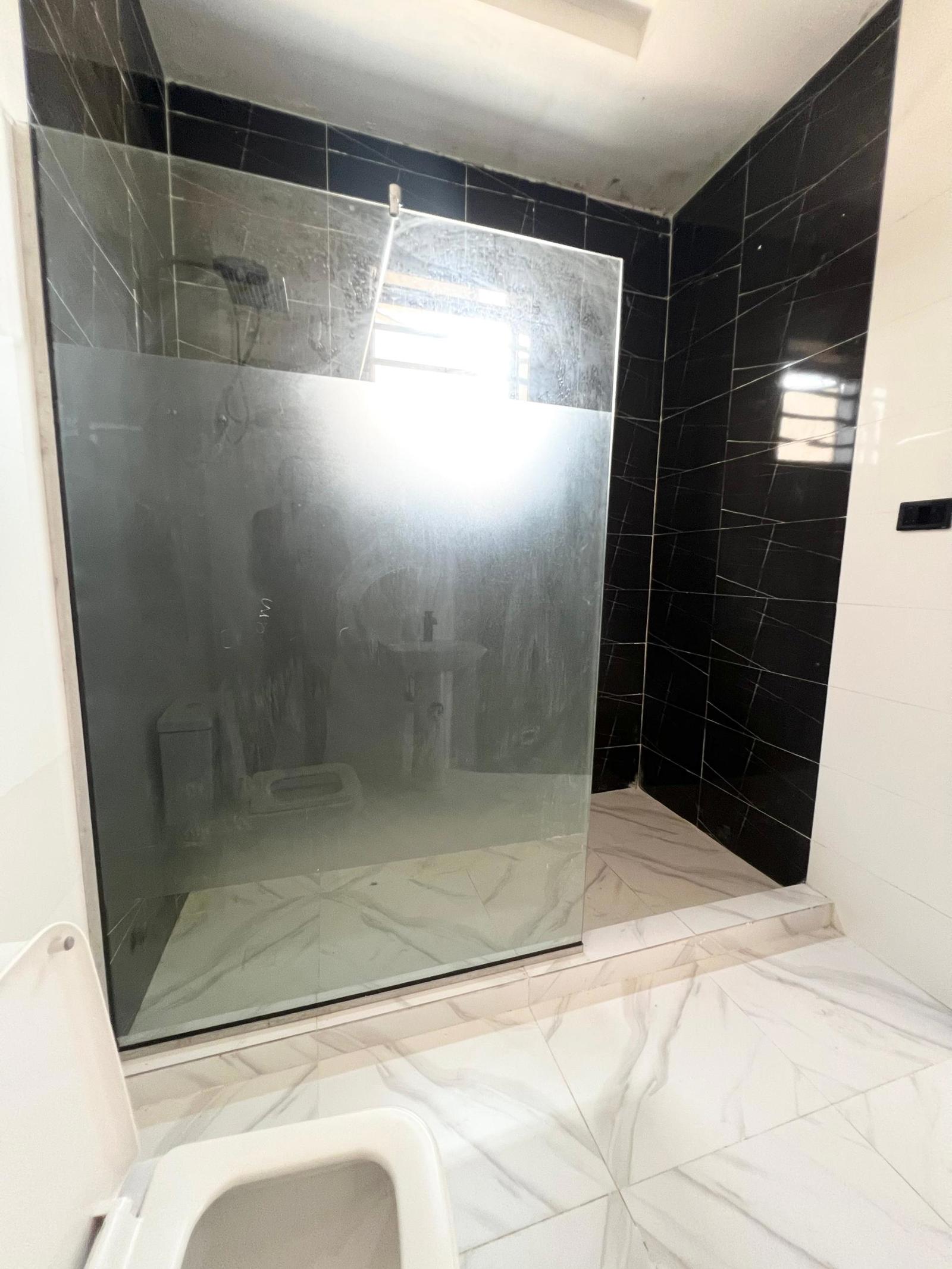 LUXURY 4 BEDROOM DUPLEX