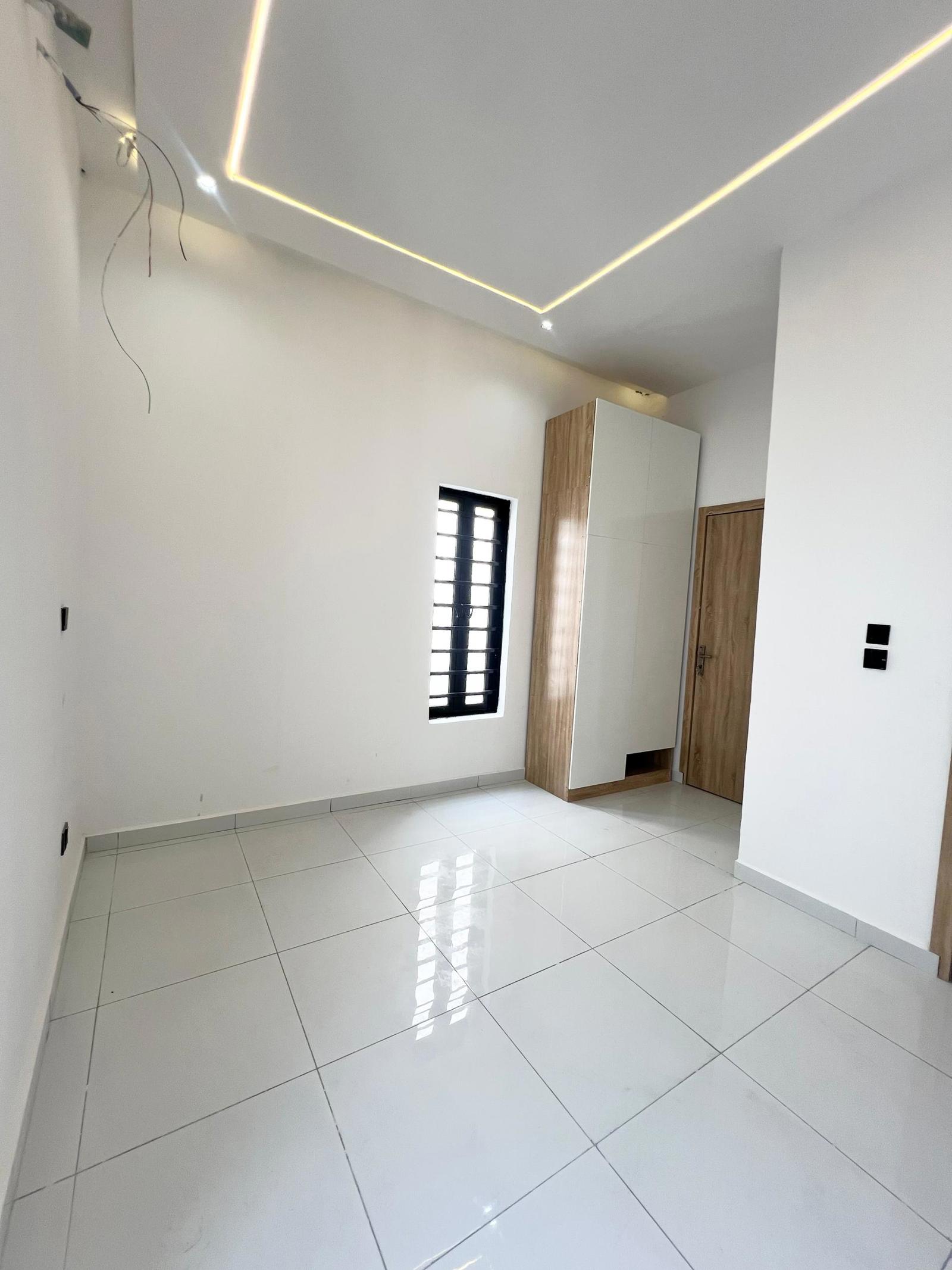 MODERN 4 BEDROOM DETACHED DUPLEX