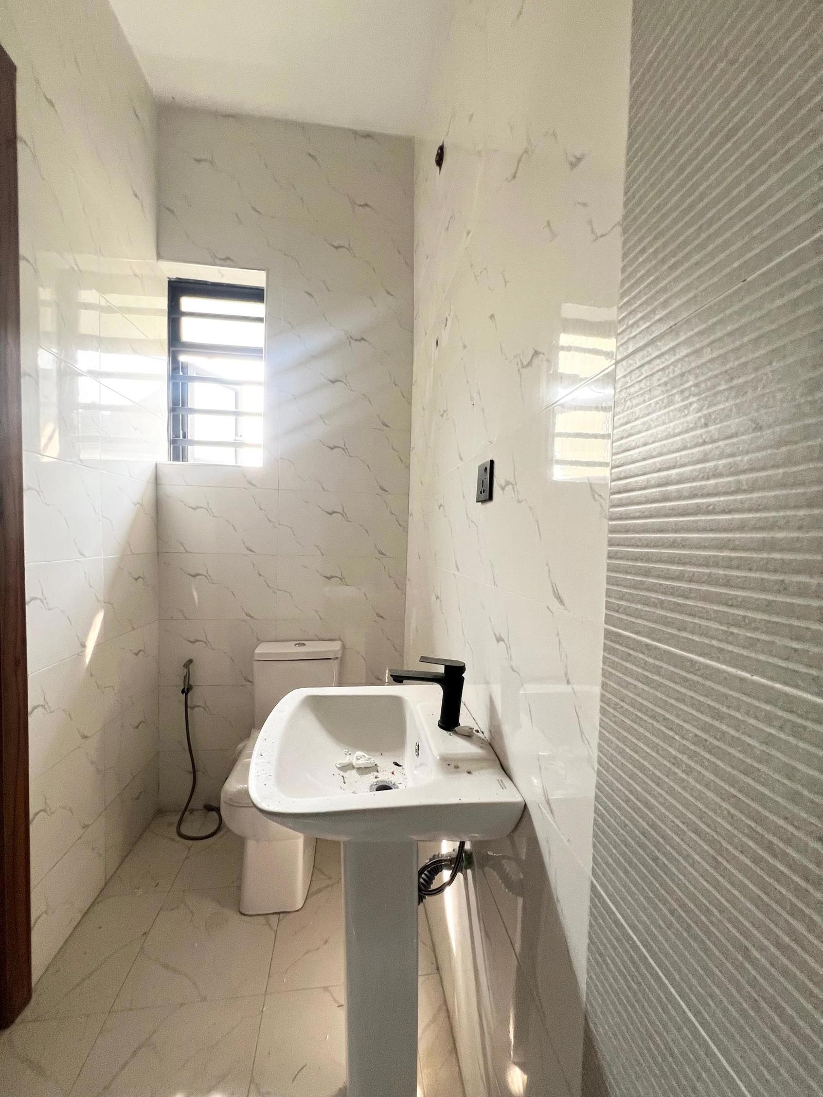 LUXURY 2&3 BEDROOM APARTMENT