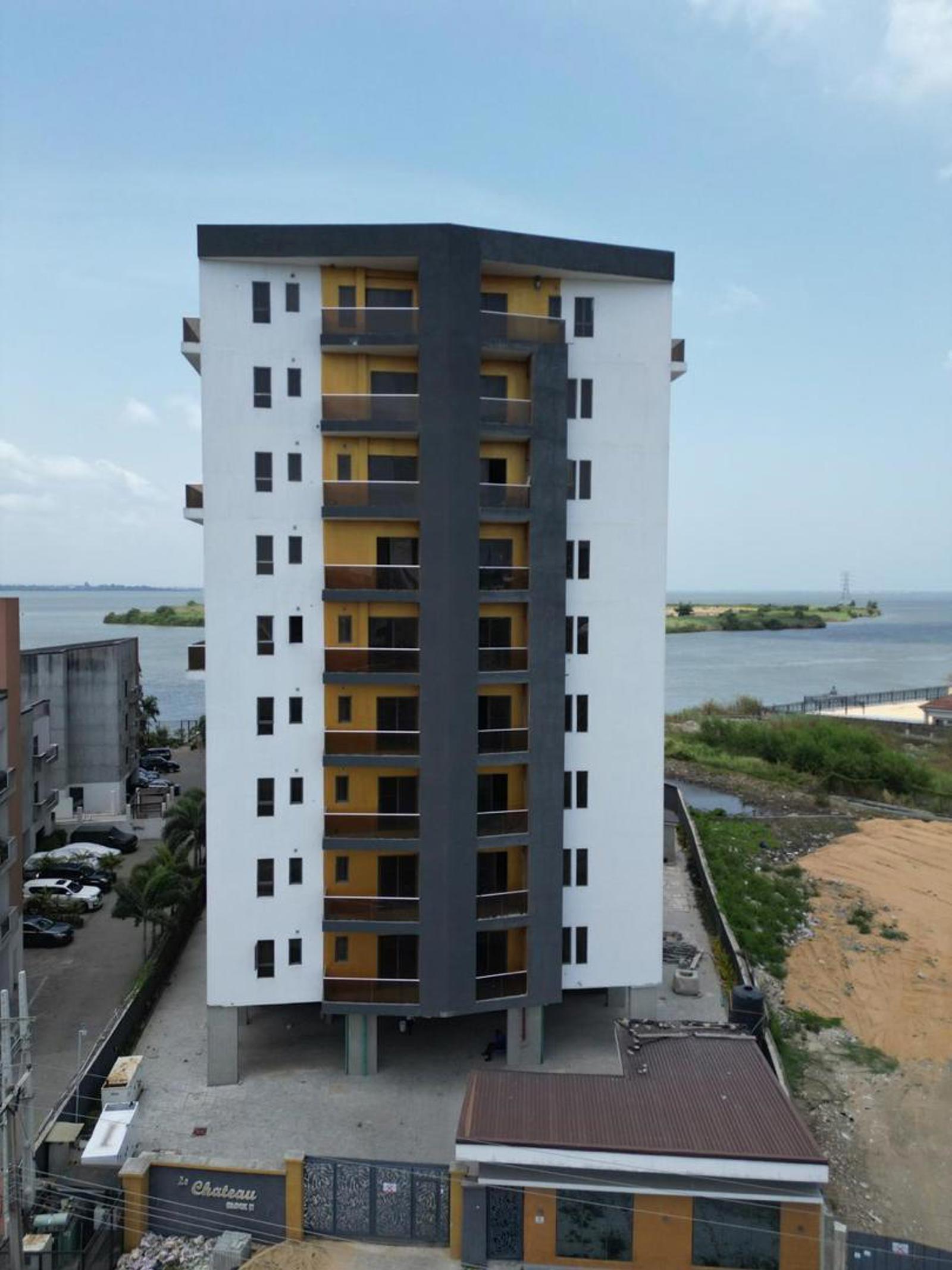 VERY GOOD DEAL😊 2 BEDROOM APARTMENT IN IKOYI