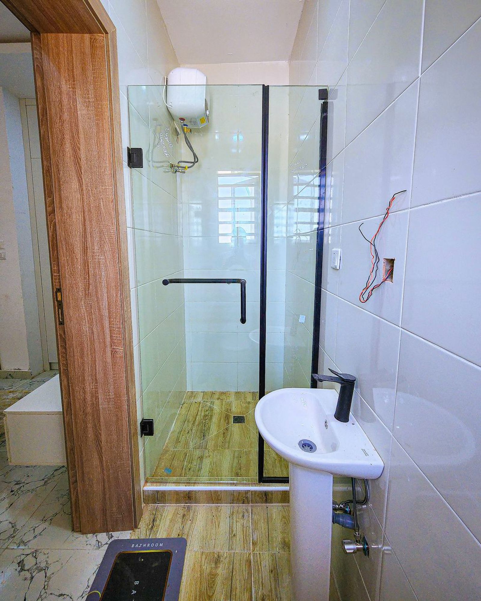 AFFORDABLE 3 BEDROOM DETACHED  BUNGALOW WITH BQ