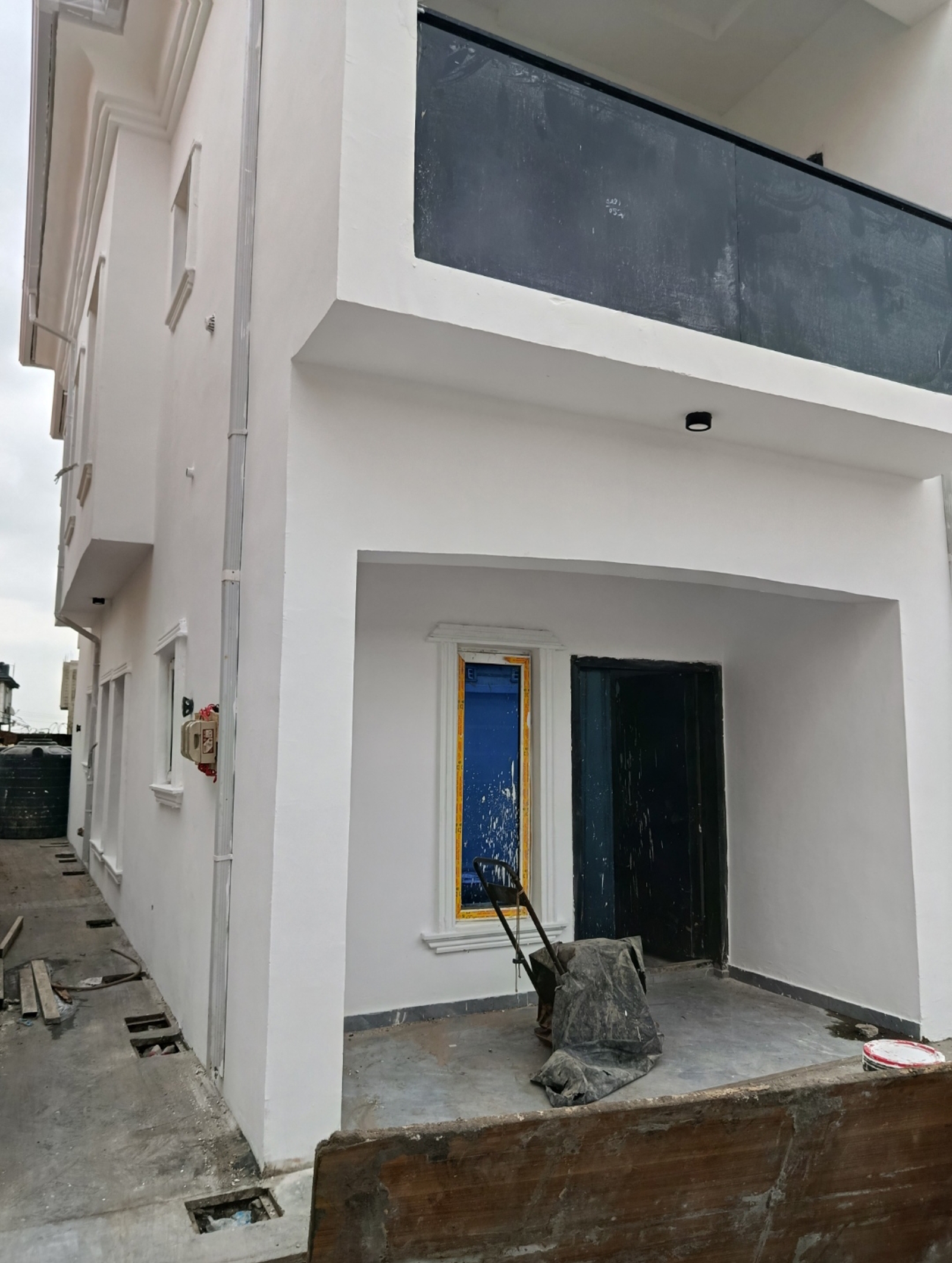 A 4 bedroom duplex with BQ