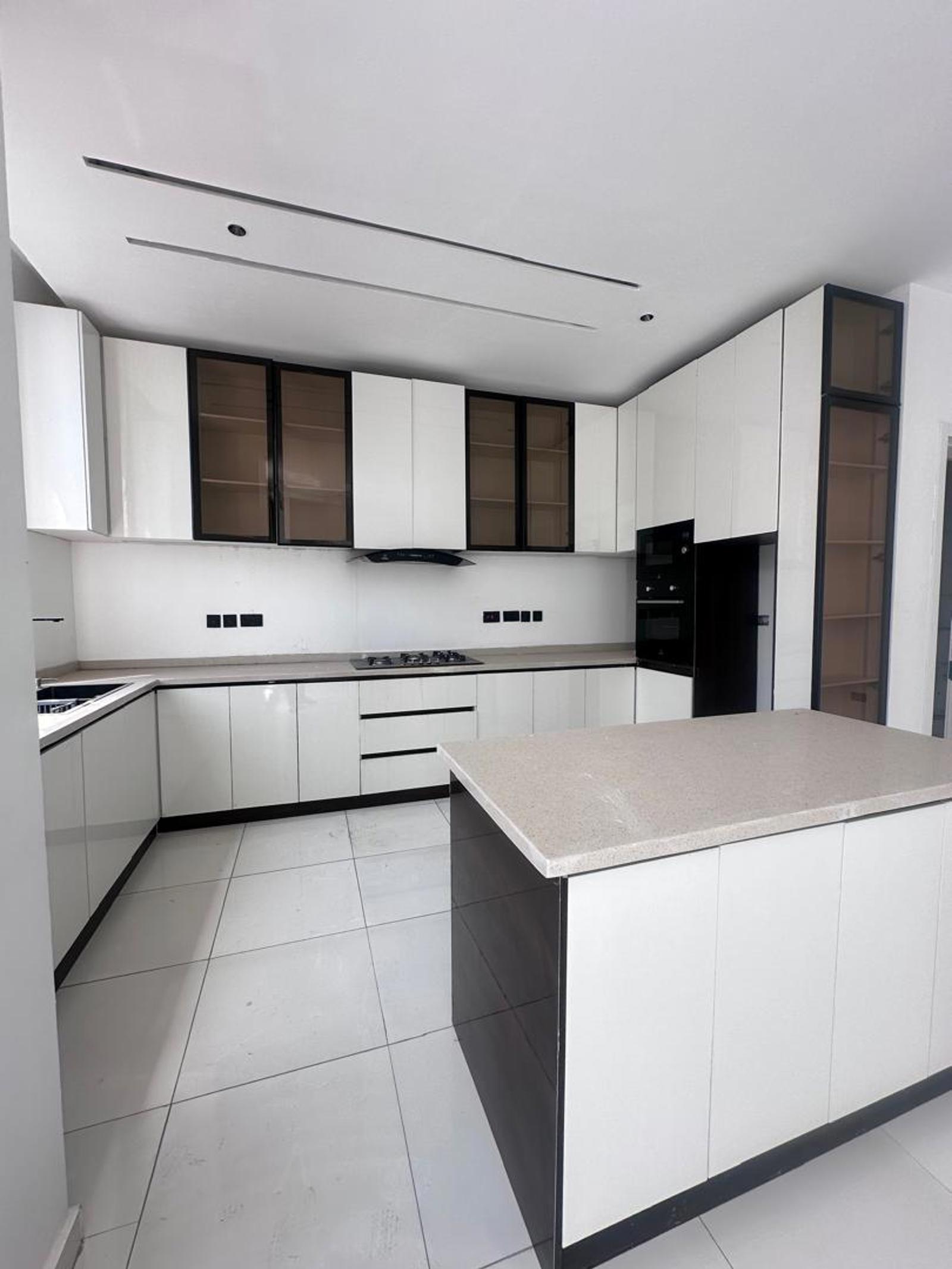 VERY GOOD DEAL: 2 BED APARTMENT + POOL  FOR SALE