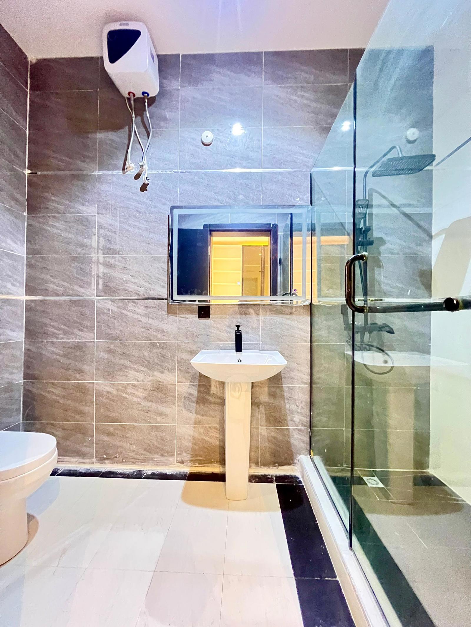 Modern  3-Bedroom Apartment With BQ